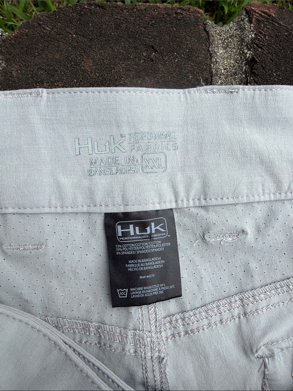 Huk Light khaki Men's Fishing Shorts size XXL new with tags - Picture 2 of 4